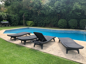 Juego De Reposeras Para Piscina + Mesa Simil Rattan Grafito!!!